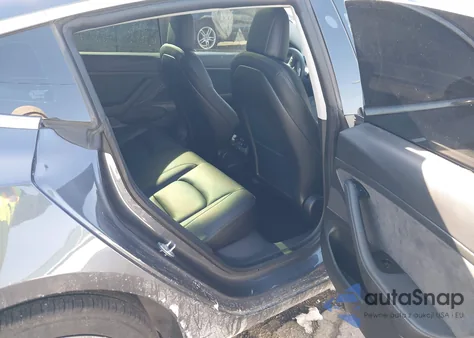 2020 Tesla Model 3 Standard Range Plus Rear-Wheel Drive/Standard Range Rear-Wheel Drive from USA, damaged, VIN 5YJ3E1EA4LF704942